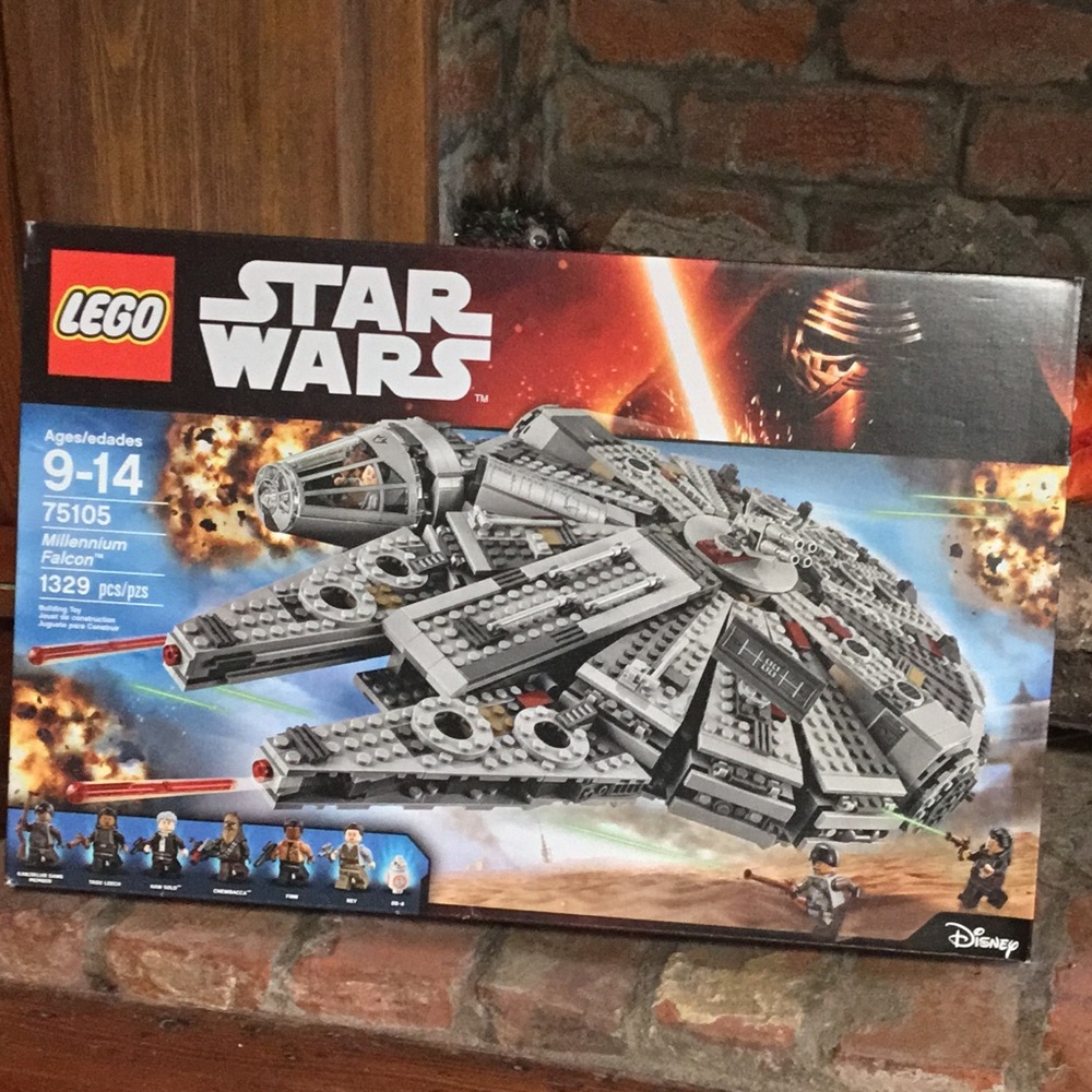 Lego 75105 Star Wars Millennium Falcon Set NIB